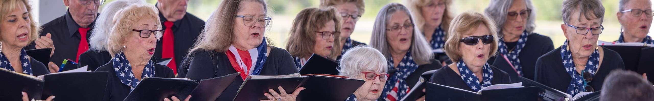 Silver Tones singing at Senior Expo