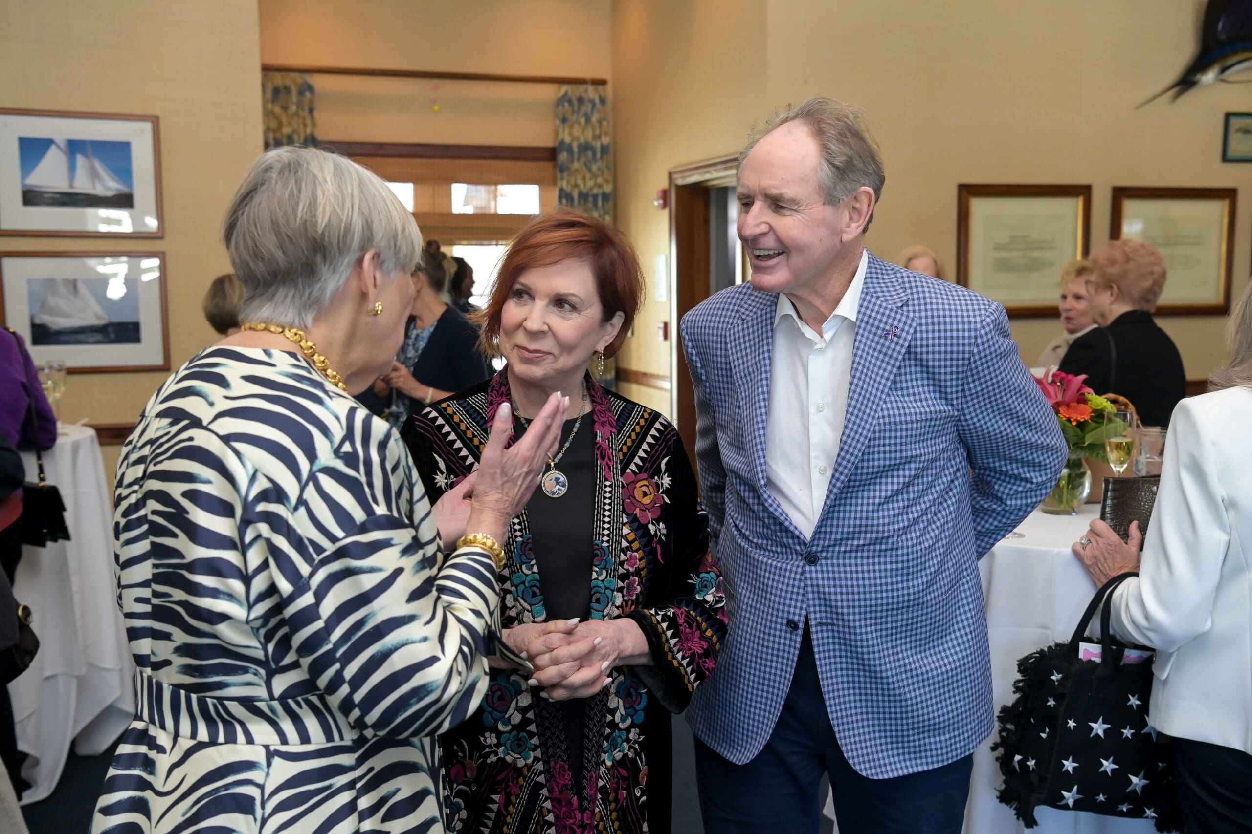 Vicki Lawrence chatting with attendees.