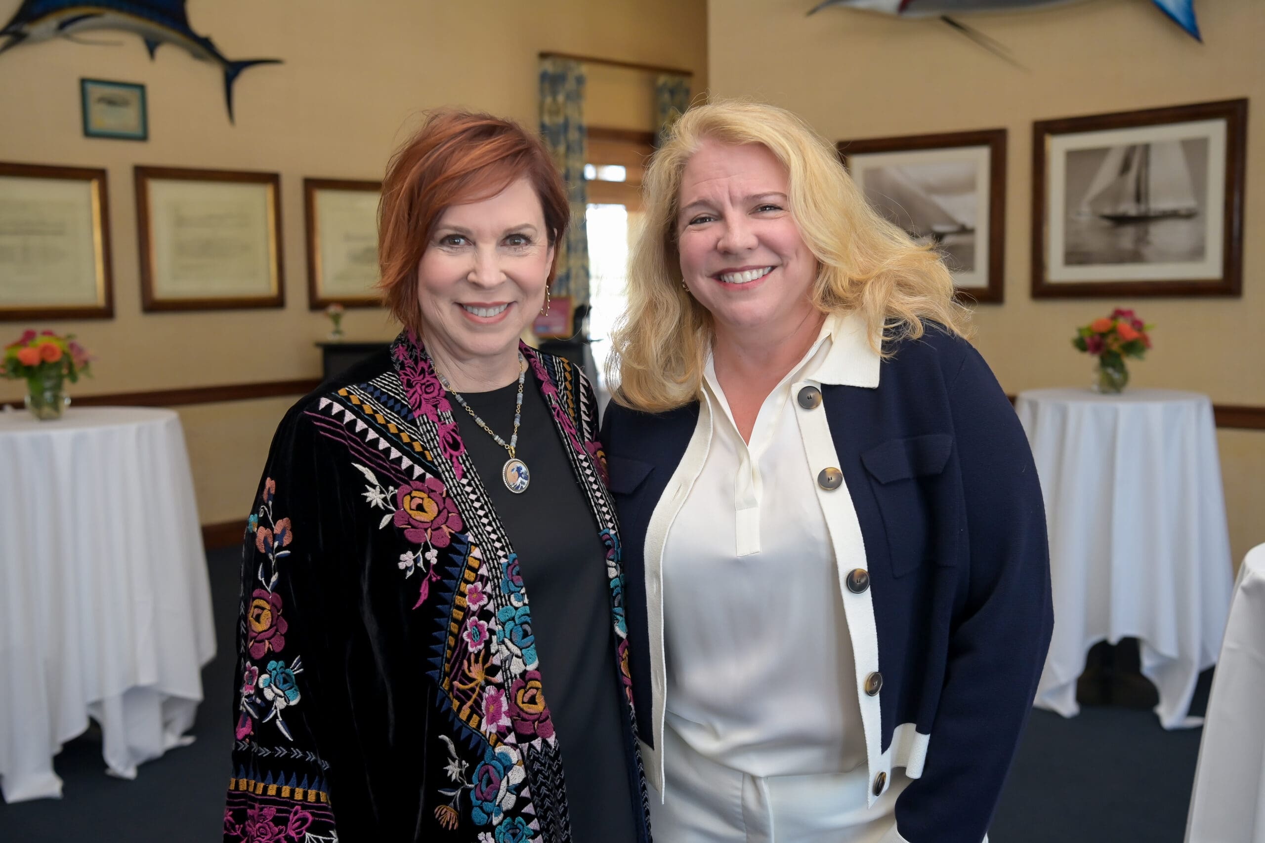 Guests enjoying a photo opportunity with Vicki Lawrence.