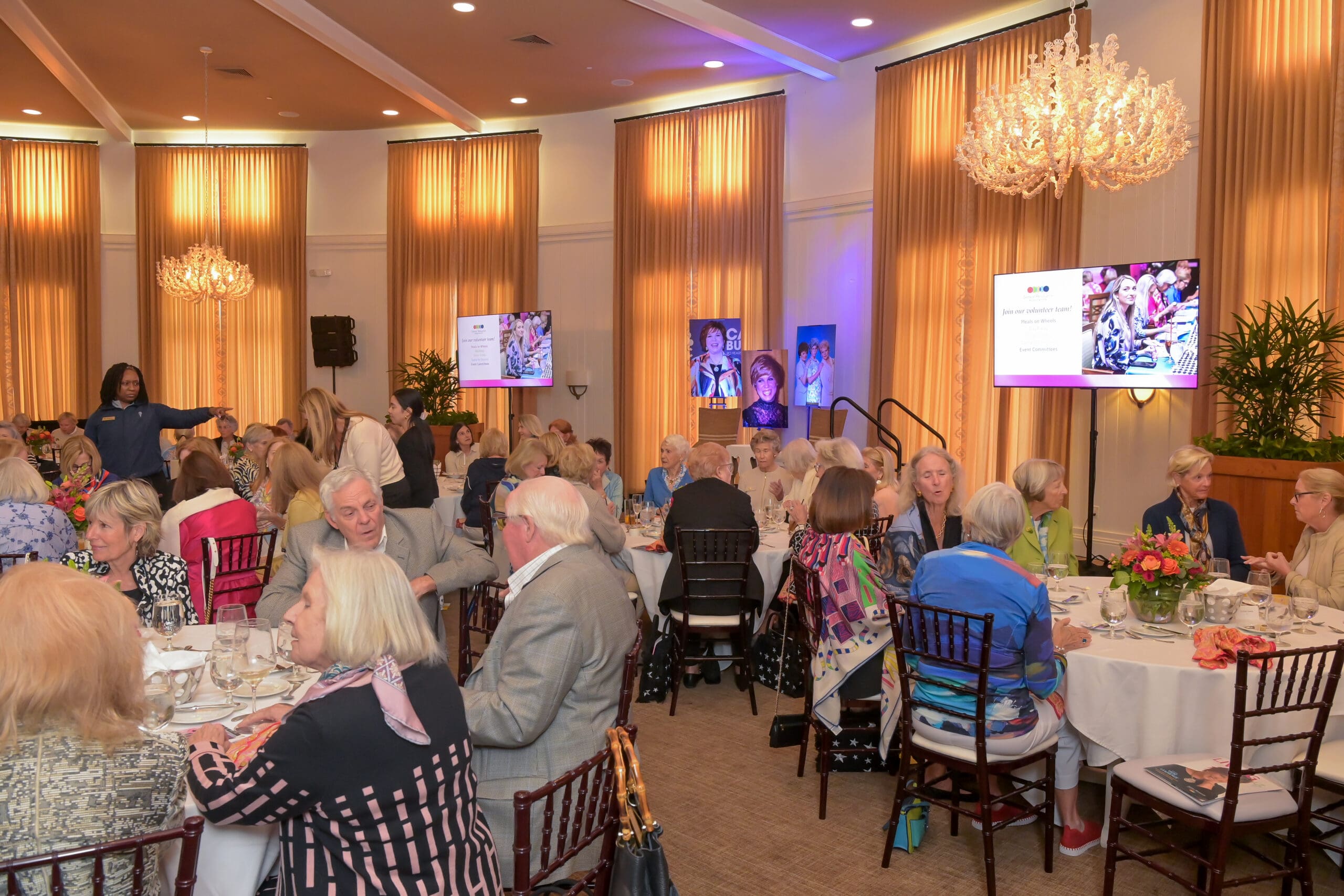 Guests enjoying lunch at the Living Joyfully event.